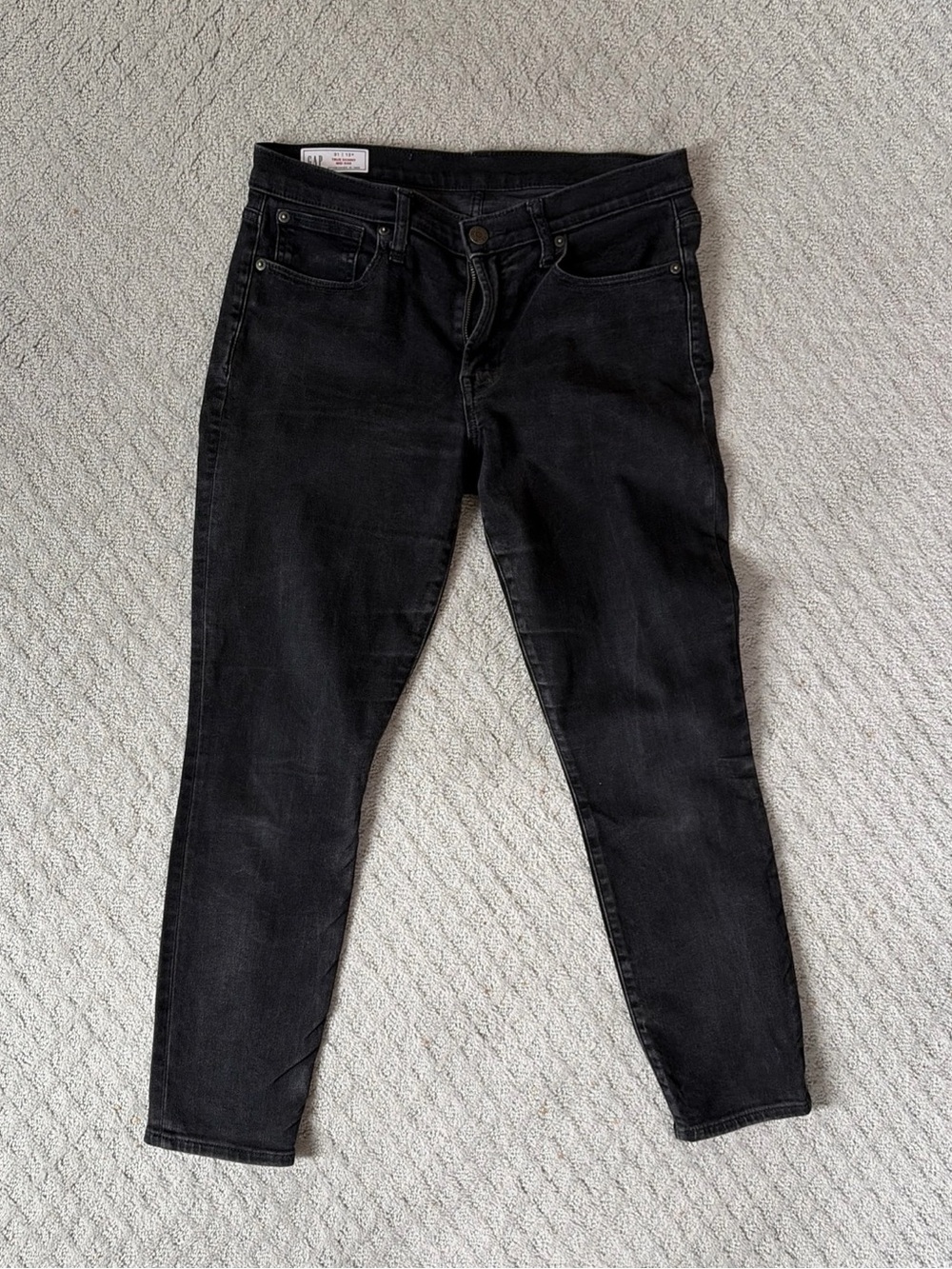 GAP Women’s Black Skinny Jeans